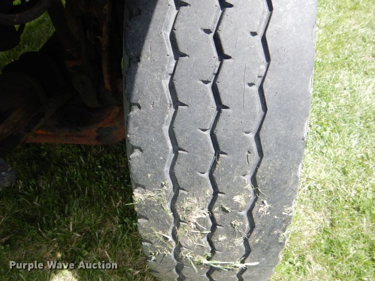 image for item DF3061 1997 GMC C8500 dump truck