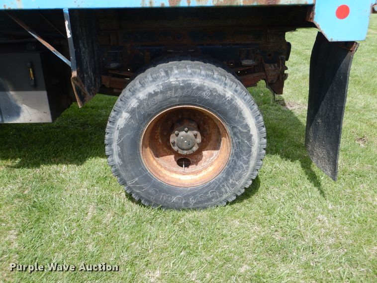 image for item DF3061 1997 GMC C8500 dump truck