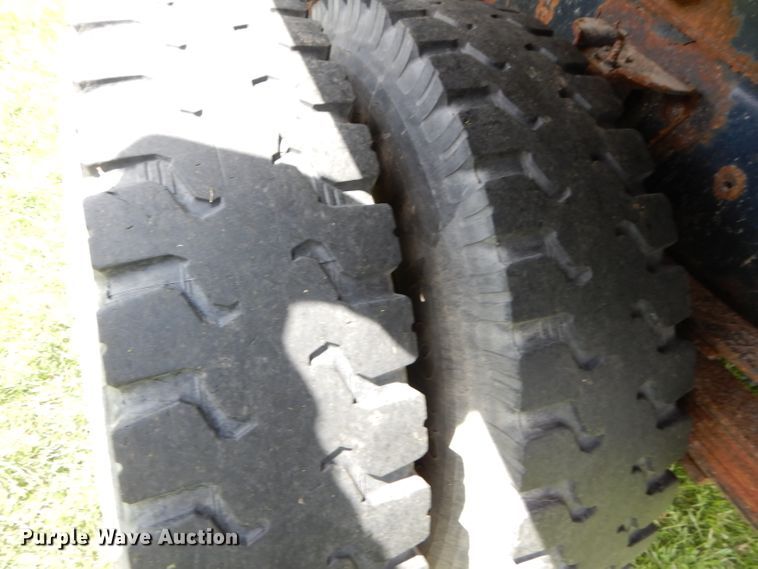 image for item DF3061 1997 GMC C8500 dump truck