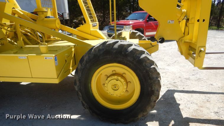 image for item DF3068 Pettibone B66C  telehandler