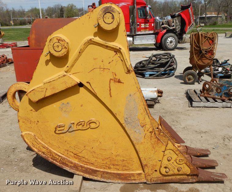 image for item DF6064 Esco 24"W excavator bucket