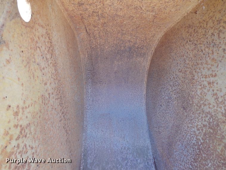 image for item DF6064 Esco 24"W excavator bucket