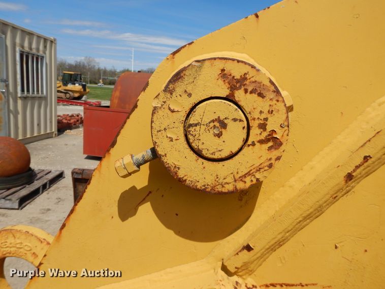 image for item DF6064 Esco 24"W excavator bucket