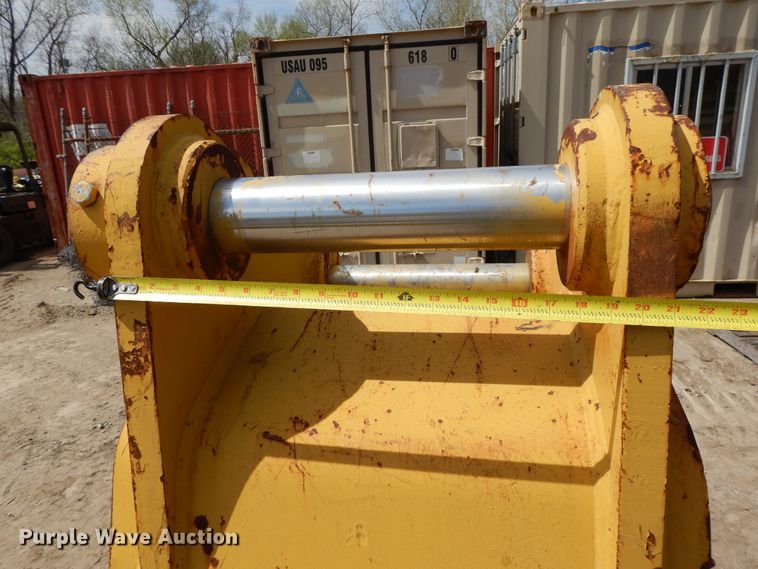 image for item DF6064 Esco 24"W excavator bucket