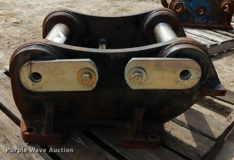 image for item DF6065 (2) excavator brackets