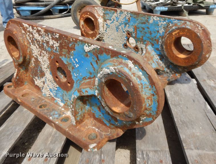 image for item DF6065 (2) excavator brackets