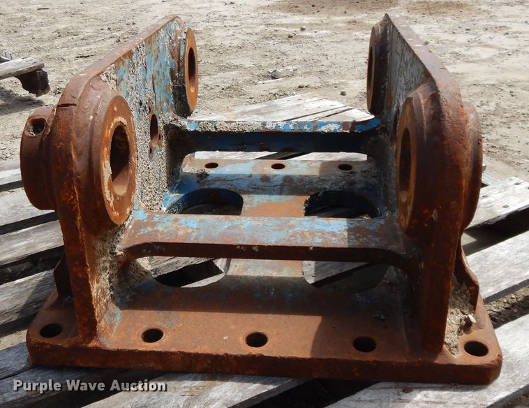 image for item DF6065 (2) excavator brackets