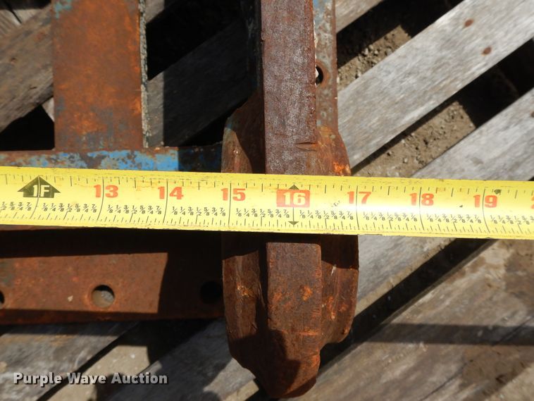 image for item DF6065 (2) excavator brackets