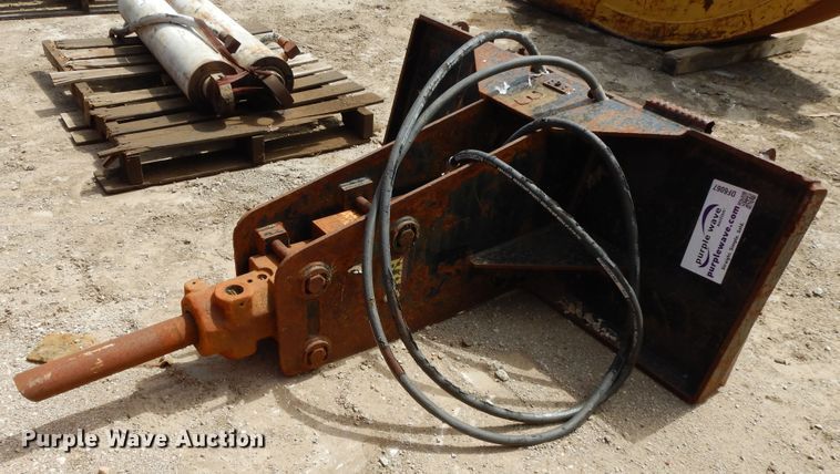 image for item DF6067 Skid steer breaker