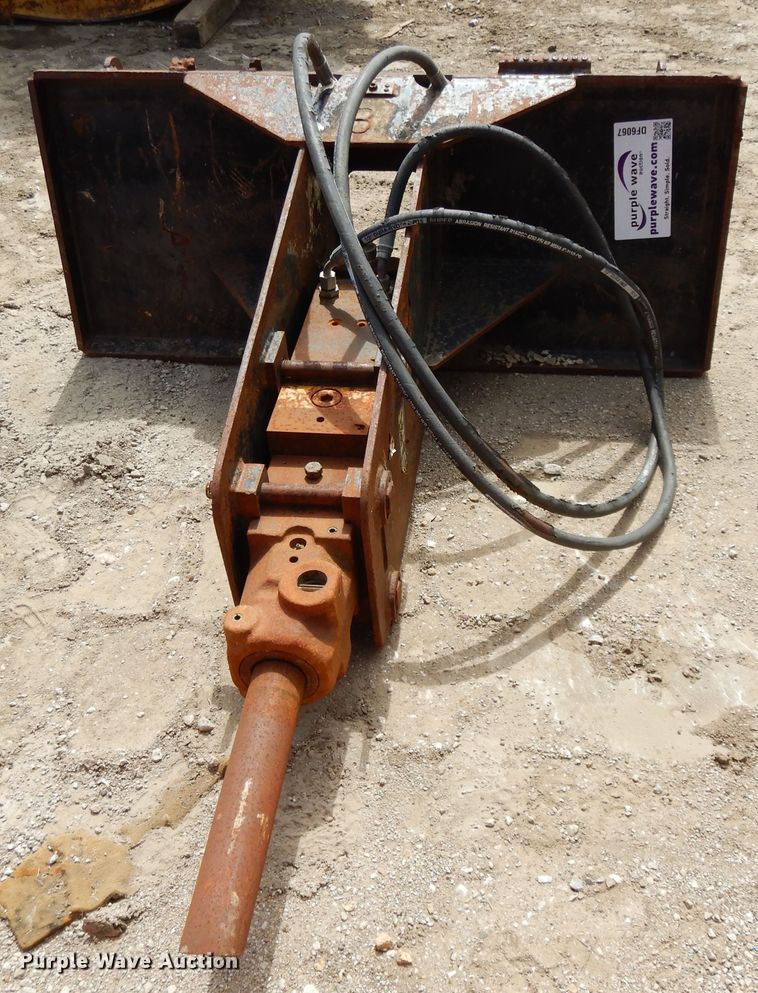image for item DF6067 Skid steer breaker