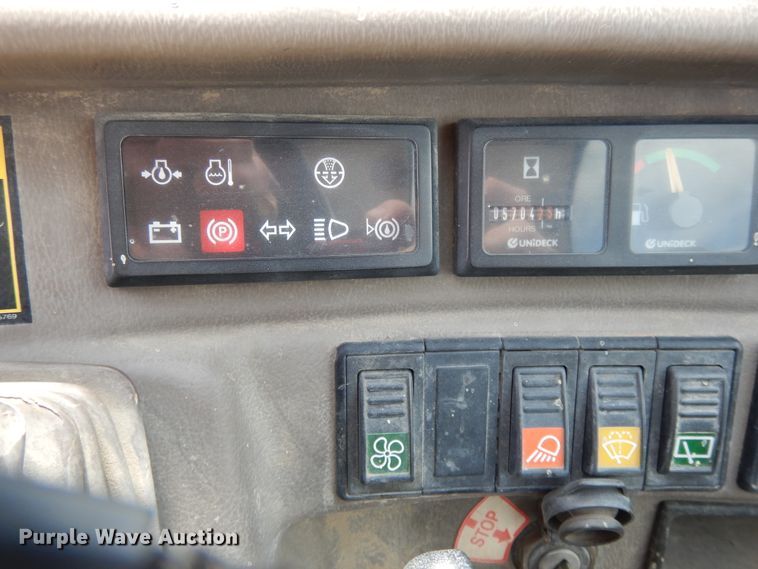 image for item DF6071 2000 New Holland LM860  telehandler