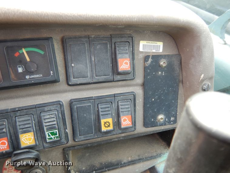 image for item DF6071 2000 New Holland LM860  telehandler