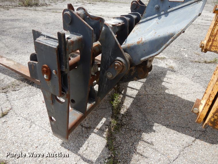 image for item DF6071 2000 New Holland LM860  telehandler