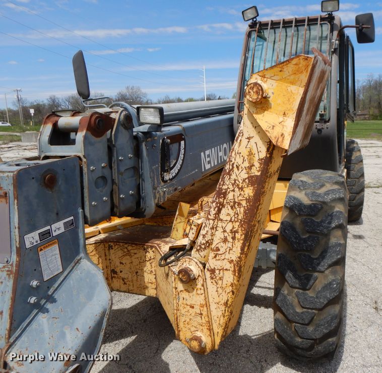 image for item DF6071 2000 New Holland LM860  telehandler