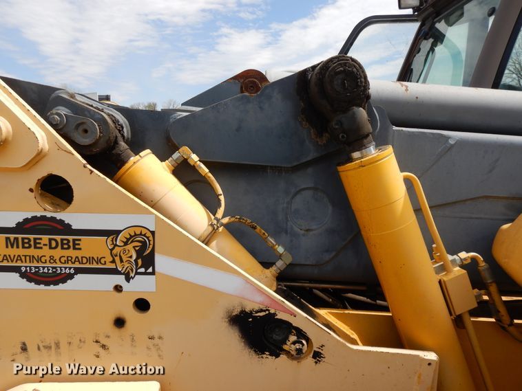 image for item DF6071 2000 New Holland LM860  telehandler