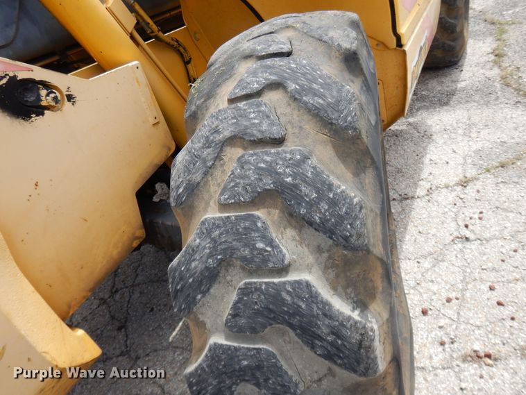 image for item DF6071 2000 New Holland LM860  telehandler