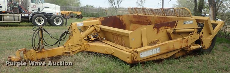 image for item DG3059 Rome 17C pan scraper