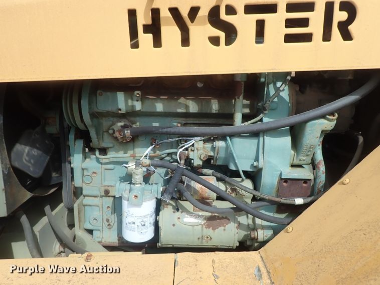 image for item DG3078 Hyster C530A pneumatic roller