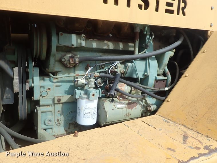 image for item DG3078 Hyster C530A pneumatic roller