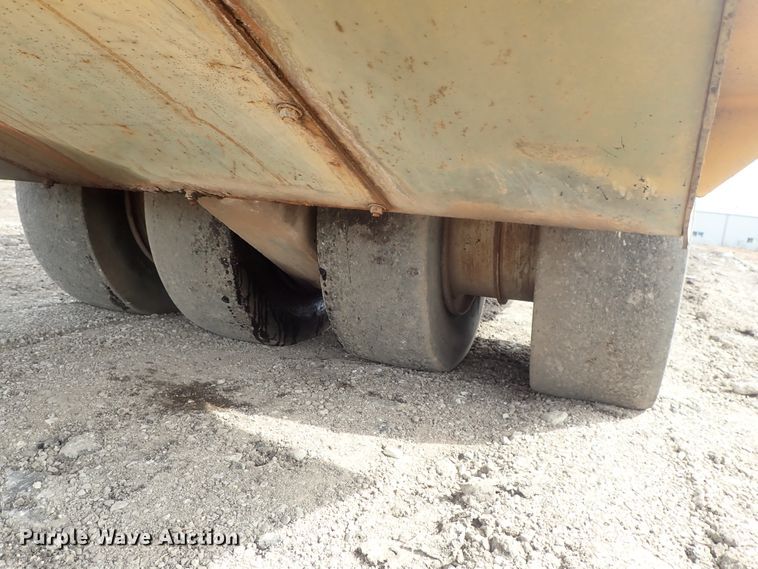 image for item DG3078 Hyster C530A pneumatic roller