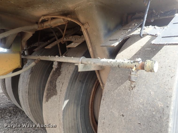 image for item DG3078 Hyster C530A pneumatic roller