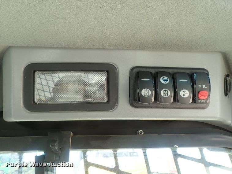 image for item DG3079 2017 Caterpillar 289D  tracked skid steer loader