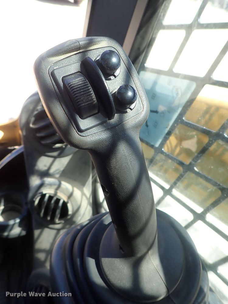 image for item DG3079 2017 Caterpillar 289D  tracked skid steer loader