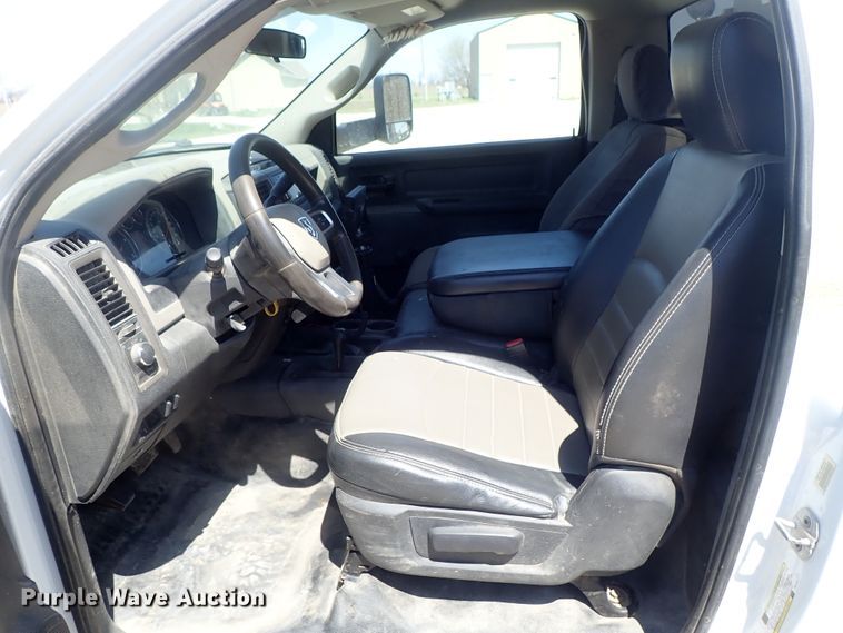 image for item DG3080 2011 Dodge Ram 5500  service truck