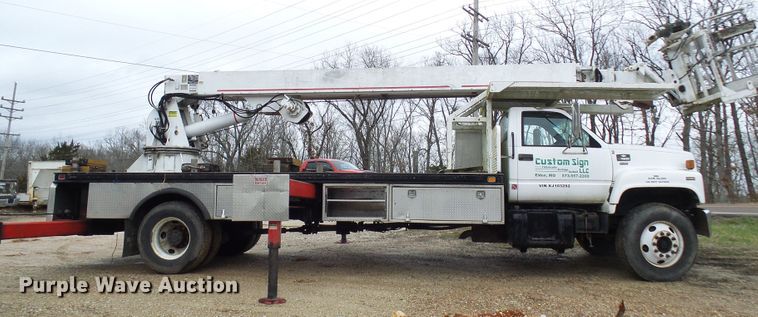 image for item DG5595 1999 Chevrolet C7500 bucket truck