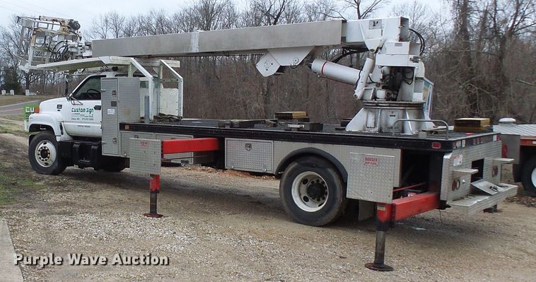 image for item DG5595 1999 Chevrolet C7500 bucket truck