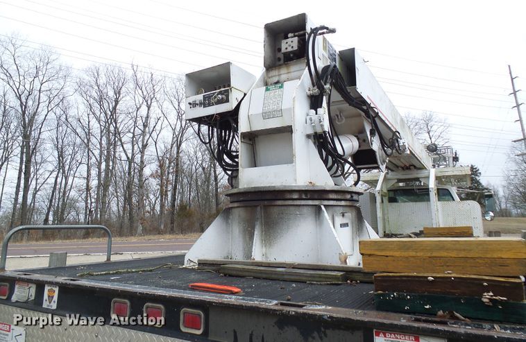 image for item DG5595 1999 Chevrolet C7500 bucket truck