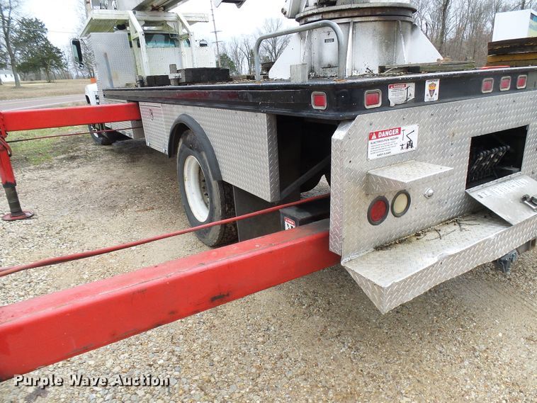 image for item DG5595 1999 Chevrolet C7500 bucket truck