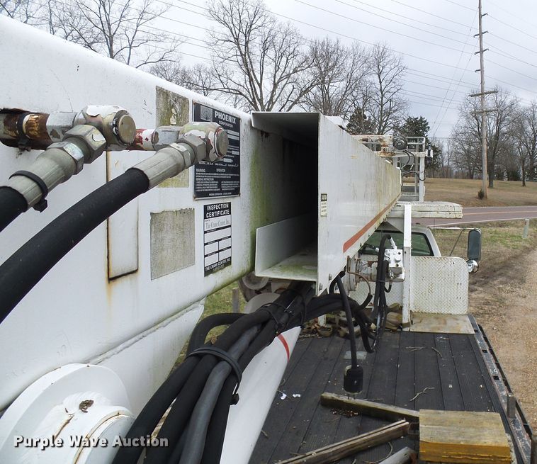 image for item DG5595 1999 Chevrolet C7500 bucket truck