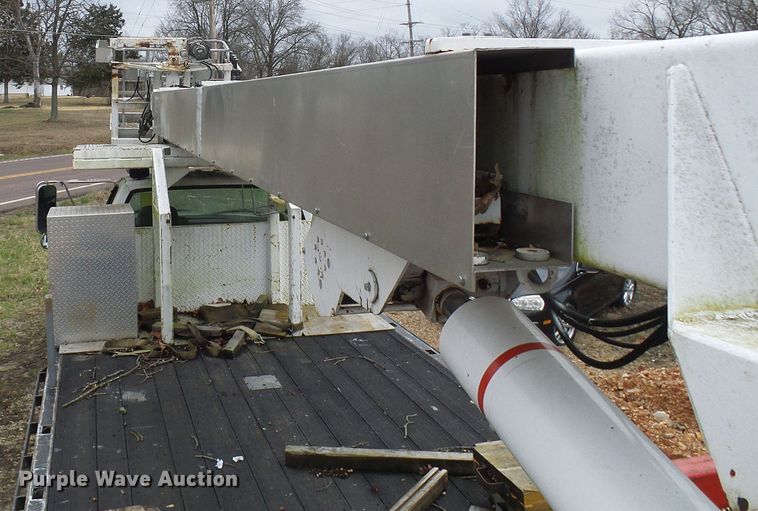 image for item DG5595 1999 Chevrolet C7500 bucket truck