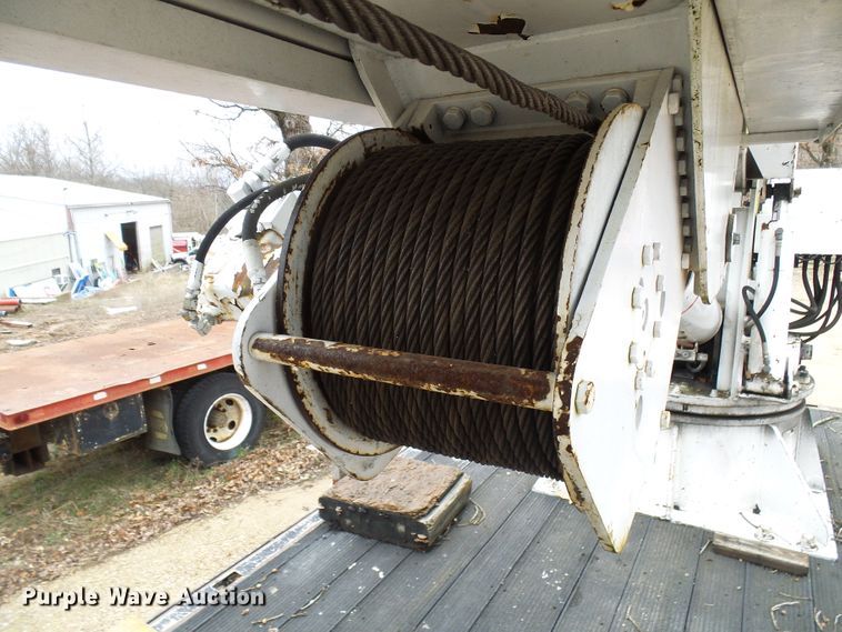 image for item DG5595 1999 Chevrolet C7500 bucket truck