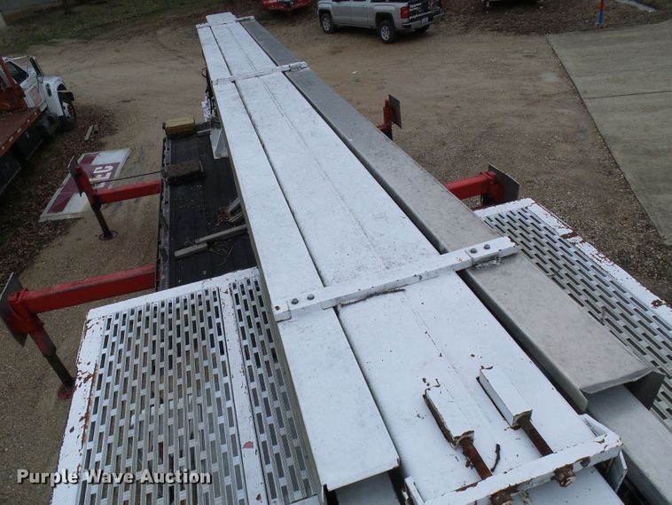 image for item DG5595 1999 Chevrolet C7500 bucket truck