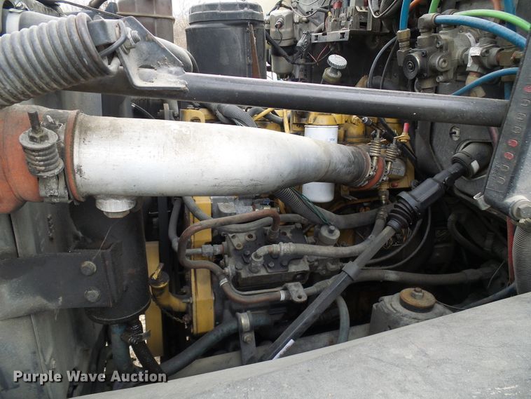 image for item DG5595 1999 Chevrolet C7500 bucket truck