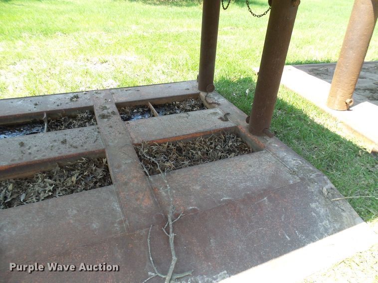 image for item DG5620 Trench box