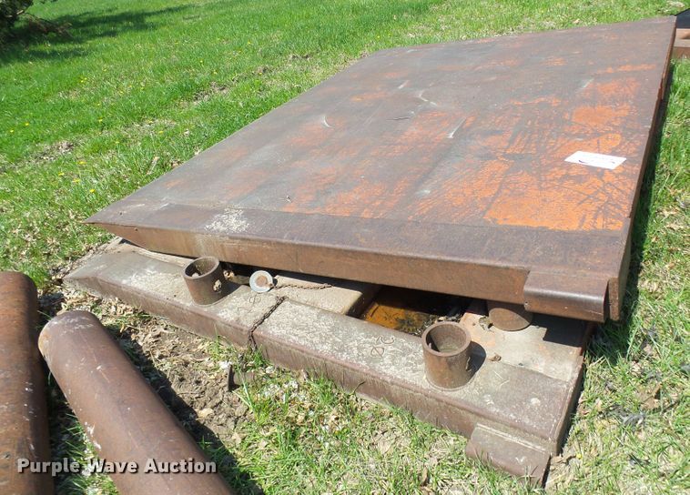 image for item DG5621 Trench box