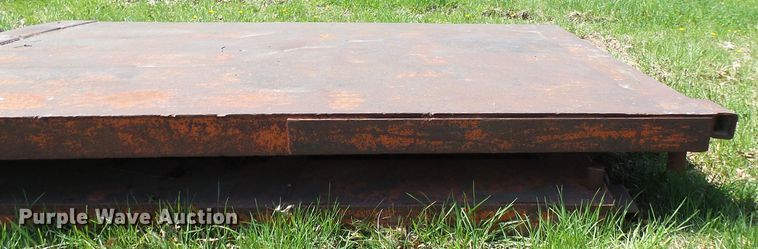 image for item DG5621 Trench box