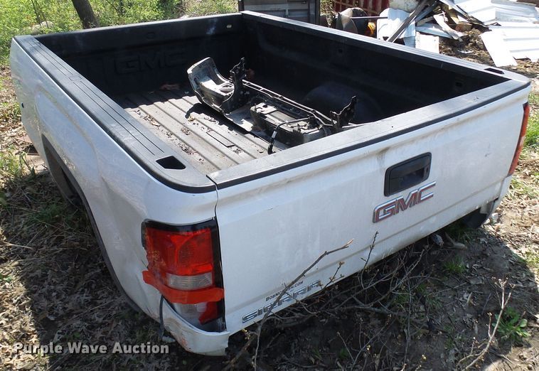 GMC Sierra pickup truck bed in Columbia, MO Item DG5625 sold Purple