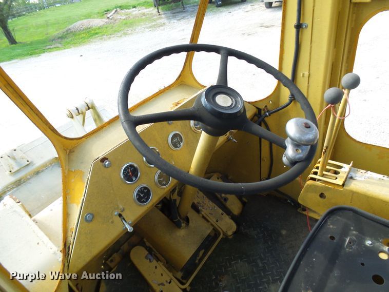 image for item DG5629 Allis Chalmers 545  wheel loader