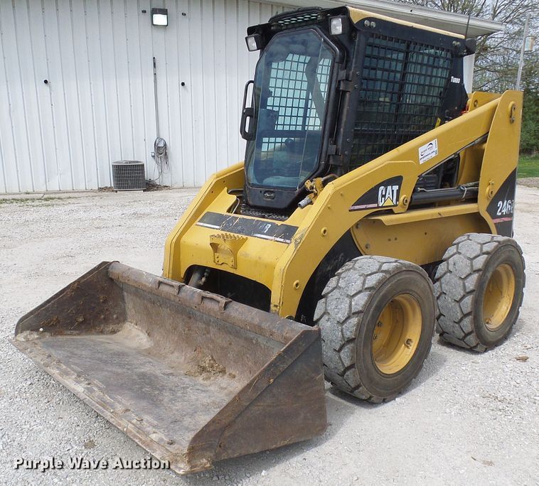 image for item DG5636 2005 Caterpillar  246B skid steer loader