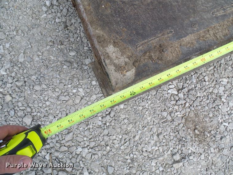 image for item DG5636 2005 Caterpillar  246B skid steer loader