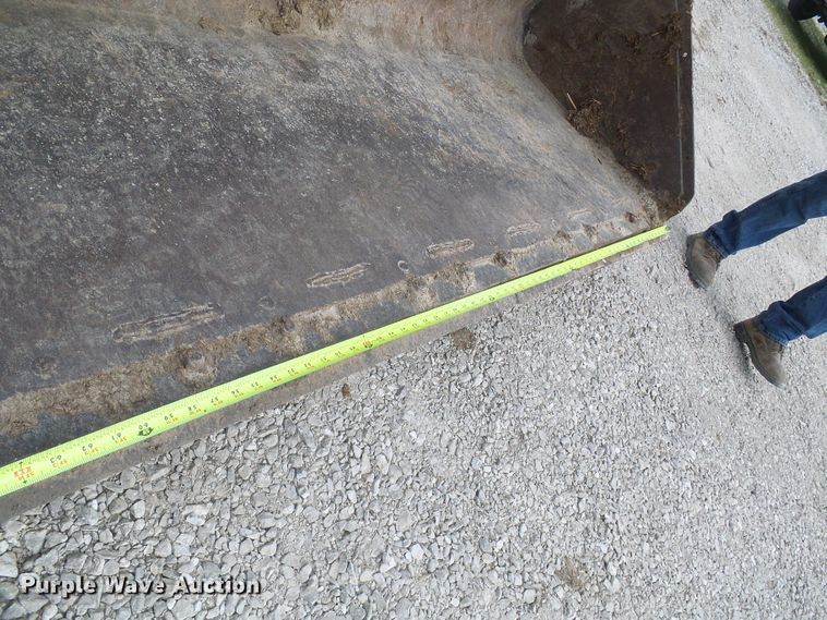 image for item DG5636 2005 Caterpillar  246B skid steer loader