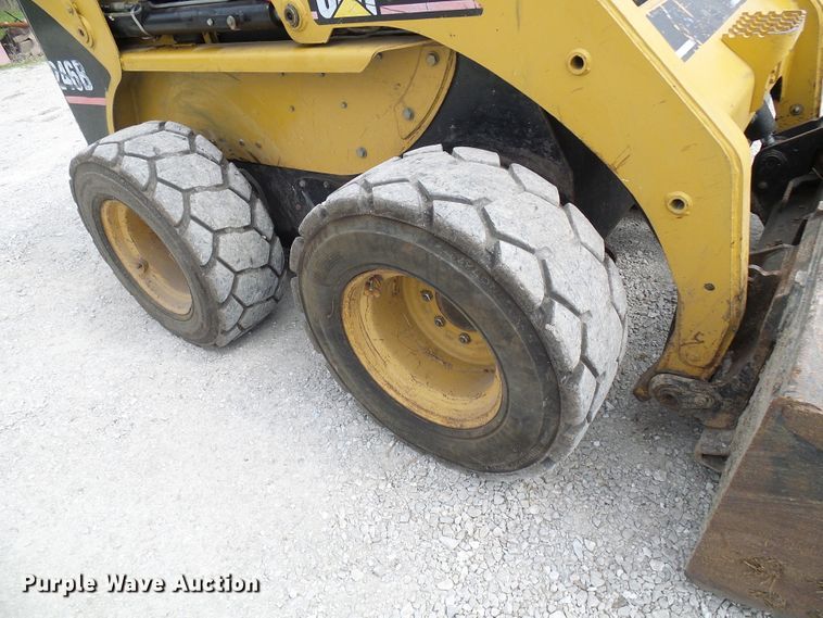 image for item DG5636 2005 Caterpillar  246B skid steer loader