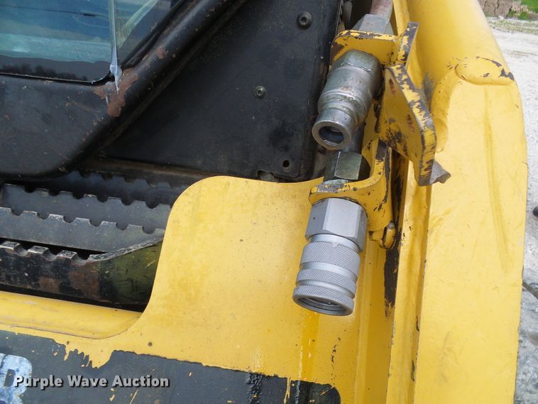 image for item DG5636 2005 Caterpillar  246B skid steer loader