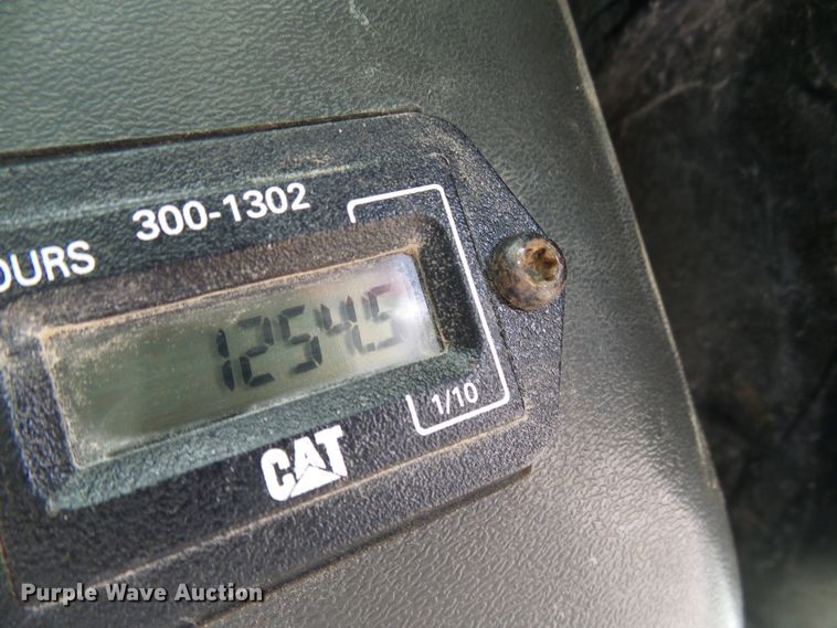 image for item DG5636 2005 Caterpillar  246B skid steer loader