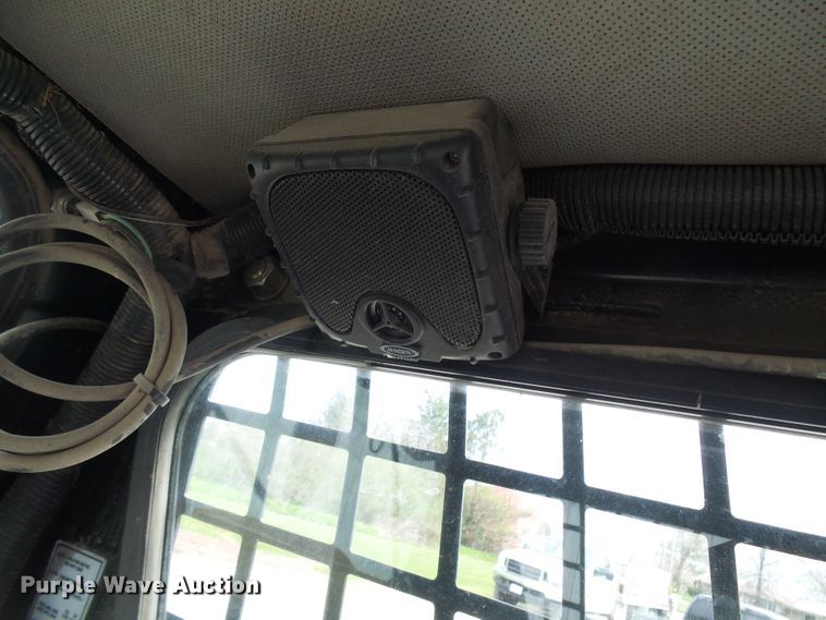 image for item DG5636 2005 Caterpillar  246B skid steer loader