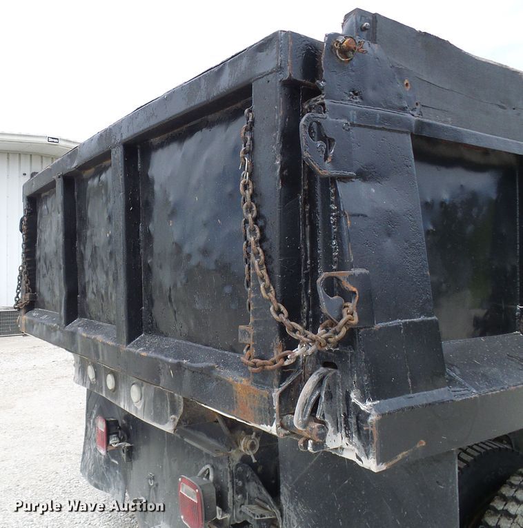 image for item DG5637 1991 GMC TopKick C6500 dump truck